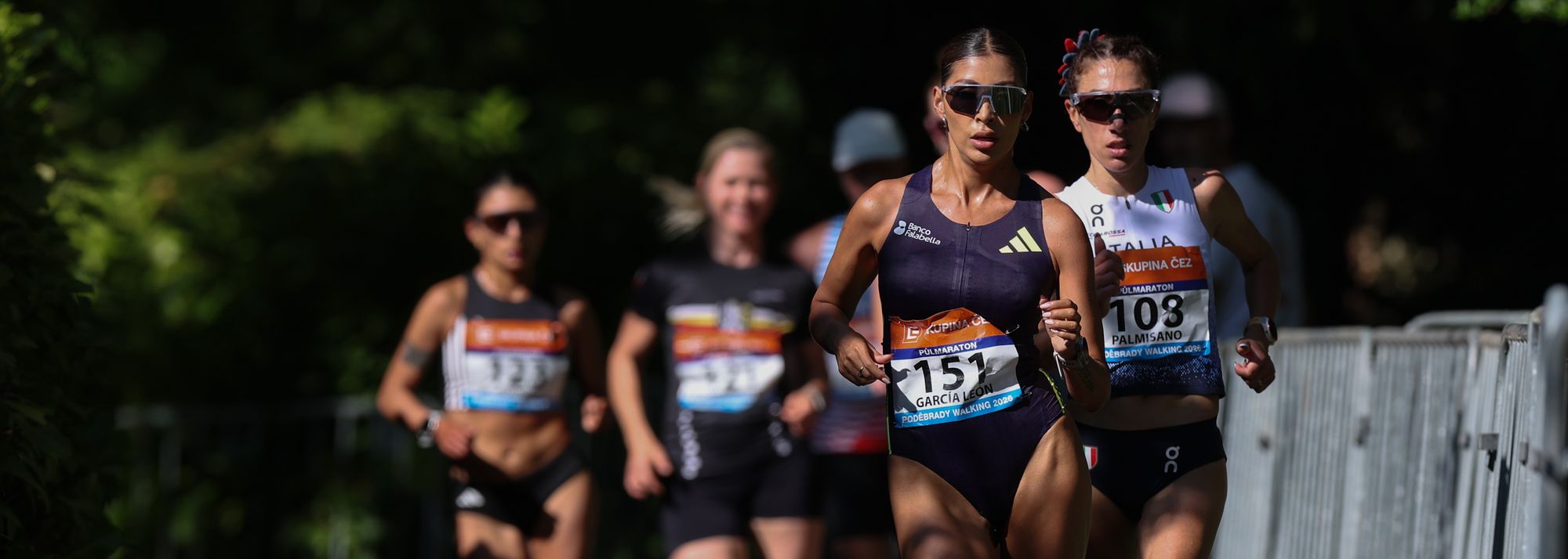 Peru’s Kimberly García and Italy’s Francesco Fortunato produced masterclasses to win the half marathons at the Poděbrady Walking 