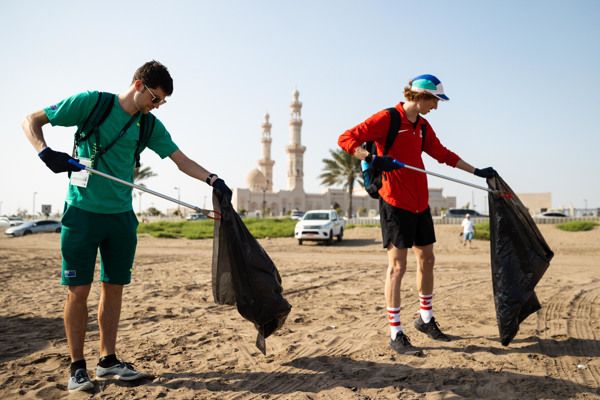muscat-beach-clean-up