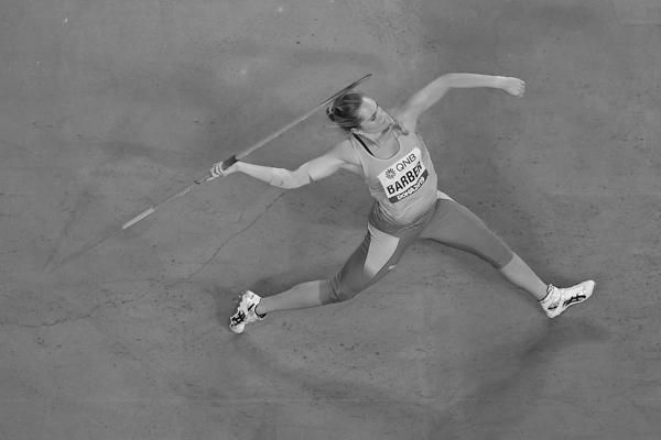 kelsey-lee-barber-one-more-throw