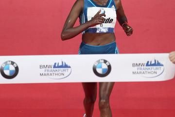 aberu-kebede-mark-kiptoo-frankfurt-marathon
