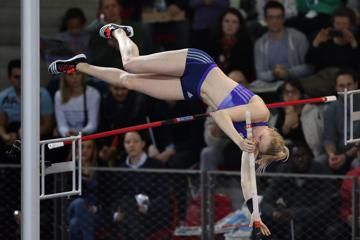 murto-pole-vault-world-junior-indoor-record