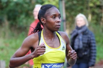 chepchirchir-shatters-course-record-at-paris