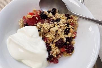 blackberry-and-apple-crumble-recipe