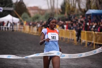cross-country-venta-de-banos-mercy-cherono