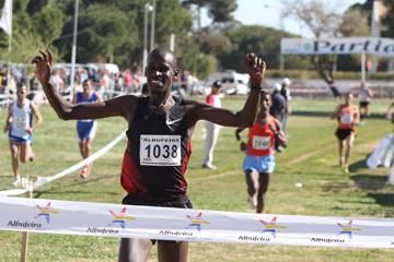 menjo-collects-fourth-title-in-albufeira