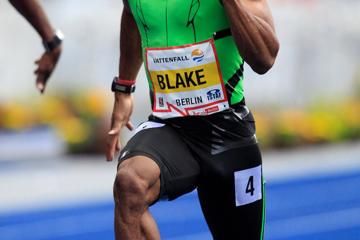 blake-dashes-982-one-of-four-meet-records-to