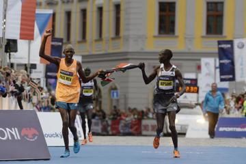 olomouc-ronoh-kipsang-pacemaker-wins-kiplagat