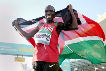 kamworor-hat-trick-world-half-marathon-champi