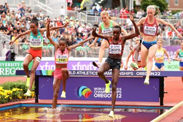 wu20-cali-22-preview-hurdles-steeplechase