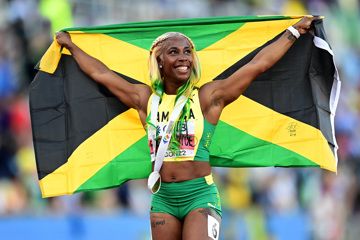Shelly-Ann Fraser-Pryce winning gold the Women's 100m Final at the World Athletics Championships Oregon22