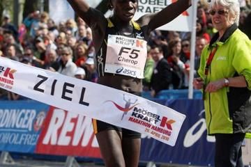 kigen-and-cherop-take-hamburg-marathon-titles