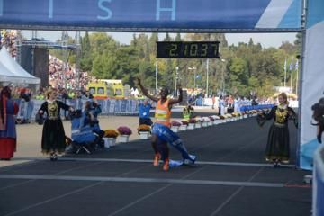 felix-kandie-athens-marathon
