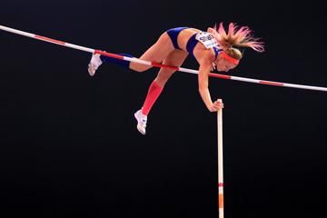 sandi-morris-usa-pole-vault-high-low