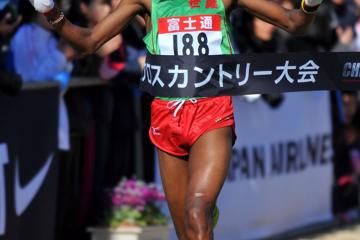 kenyan-high-schoolers-dominate-at-chiba-cross