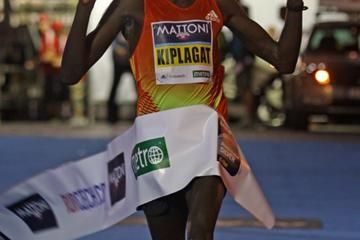 kiplagat-finally-wins-in-prague-report