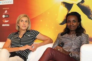 Elana Meyer and Tirunesh Dibaba in Barcelona