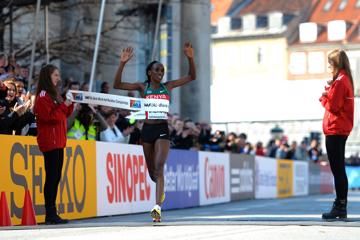 womens-report-world-half-marathon-2014-copenh
