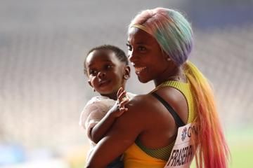 fraser-pryce-felix-liu-mothers-world-champion