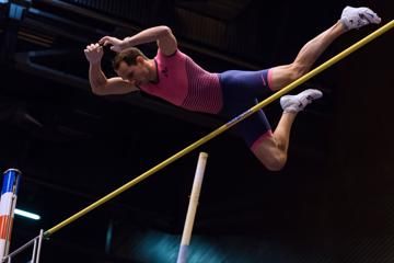 karlsruhe-indoor-tour-2020-lavillenie-roleder