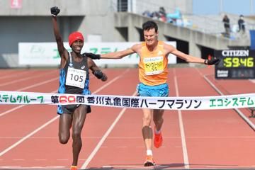 paul-kuira-marugame-half-marathon