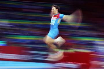 aleksandr-menkov-russian-winter-indoor-meetin