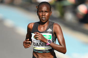 saitama-marathon-2016-flomena-cheyech